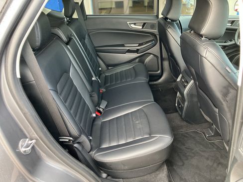 Used 2024 Ford Edge SEL image 11
