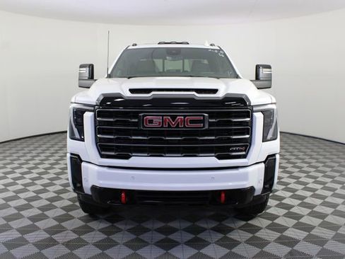 New 2026 GMC Sierra 3500 AT4 w/ Technology Package AWD/4WD image 32