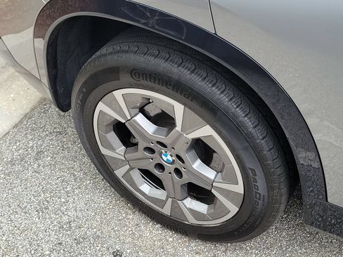 Used 2025 BMW X1 xDrive28i AWD/4WD image 15
