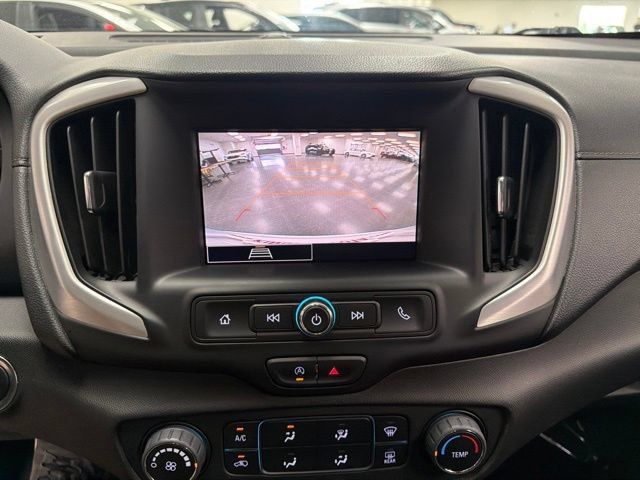 Used 2024 GMC Terrain SLE AWD/4WD image 18