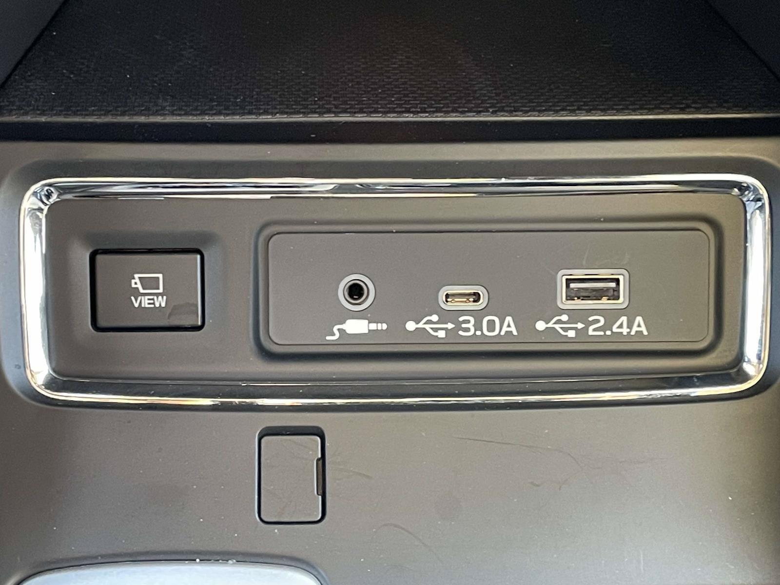 Used 2026 Subaru Ascent Limited AWD/4WD image 19