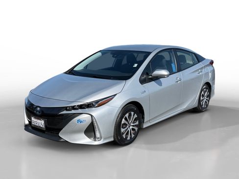 Used 2022 Toyota Prius Prime XLE FWD image 1