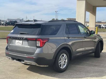 New 2026 Ford Explorer Active w/ Active Comfort Package