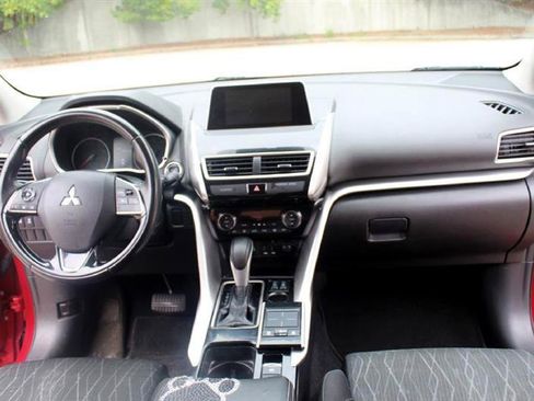 Used 2020 Mitsubishi Eclipse Cross image 14