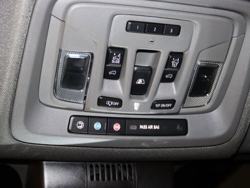 Used 2022 GMC Sierra 1500 Denali w/ Denali Reserve Package image 65