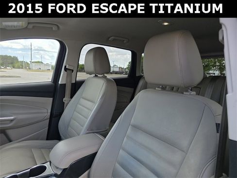 Used 2015 Ford Escape Titanium image 21
