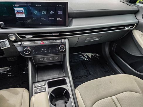 Used 2024 Hyundai Sonata SEL FWD image 18