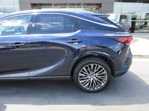 Used 2024 Lexus RX 350 AWD w/ Convenience Package image 4