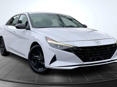 Used 2021 Hyundai Elantra SE