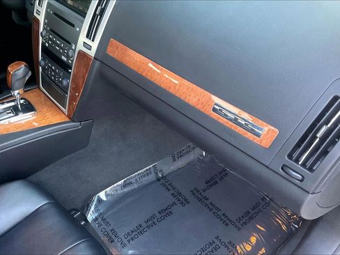 Used 2008 Cadillac STS V8 image 18