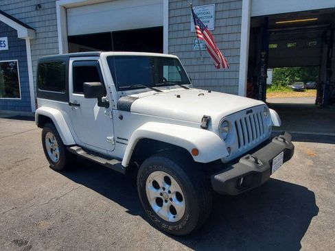 Used 2014 Jeep Wrangler Sahara w/ Connectivity Group image 2