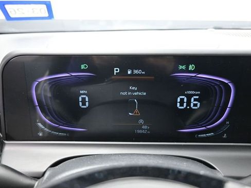 Used 2025 Kia Seltos S image 19