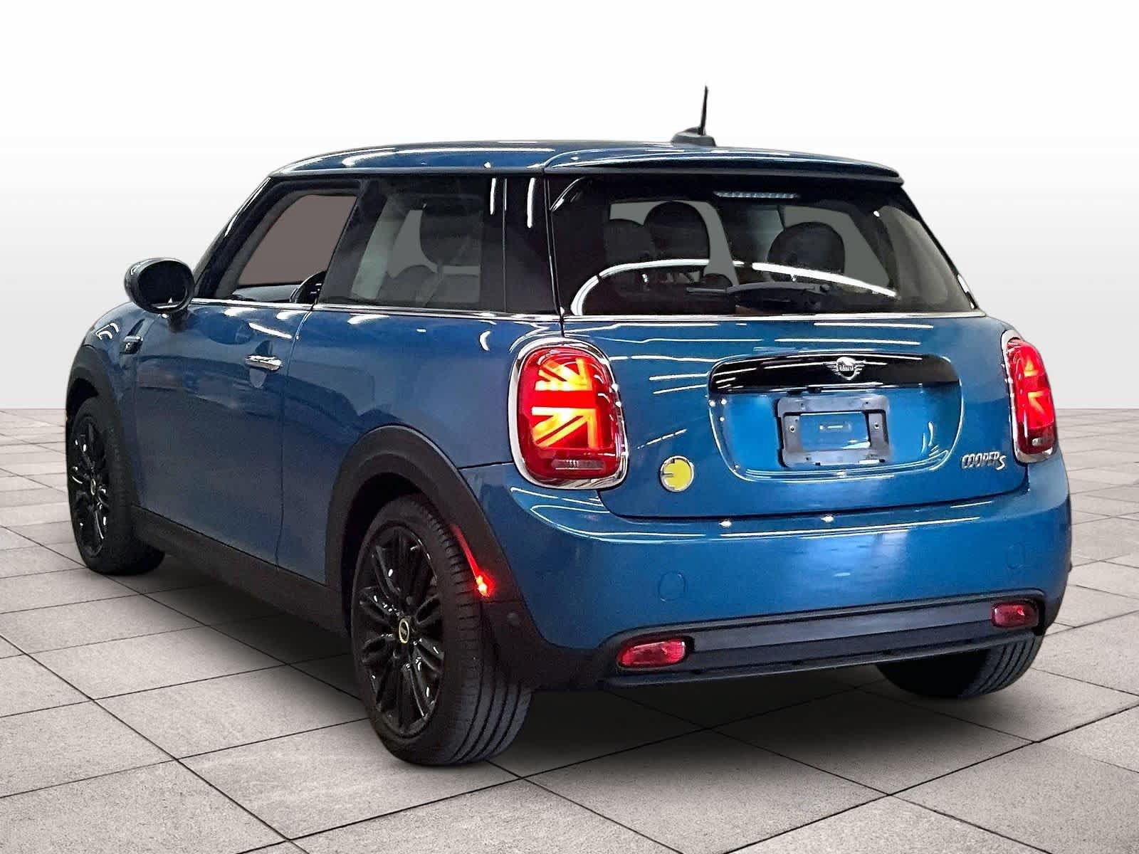 Used 2024 MINI Cooper SE FWD image 15