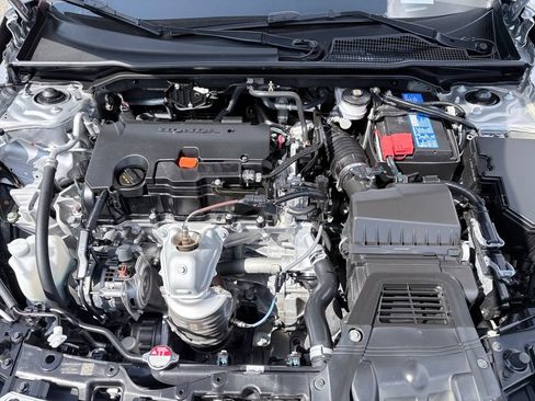 Used 2024 Honda Civic Sport image 29