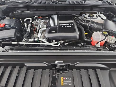 Certified 2025 GMC Sierra 1500 Denali RWD image 36