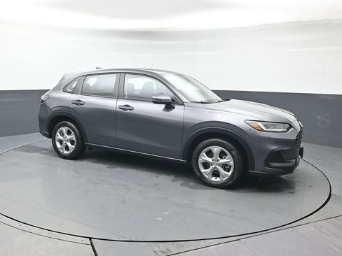 Certified 2023 Honda HR-V LX image 9