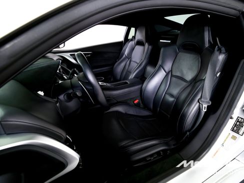 Used 2017 Acura NSX AWD/4WD image 11