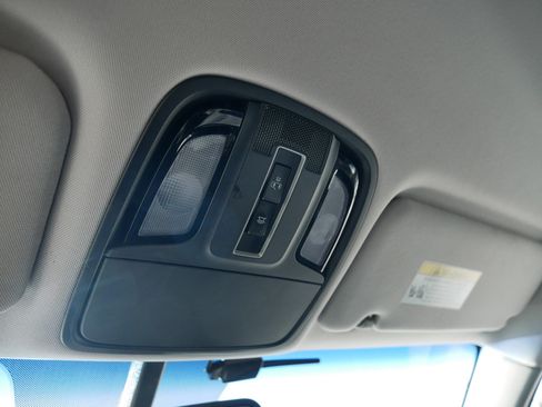 Used 2016 Kia Sorento LX w/ LX Convenience Package image 32