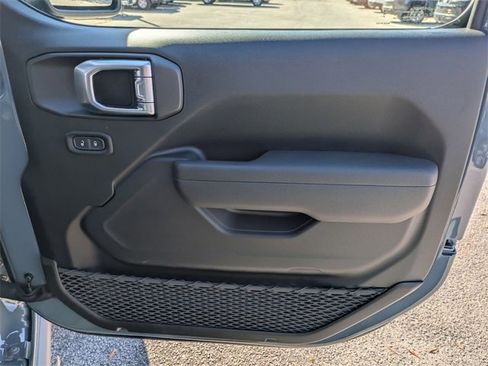 New 2026 Jeep Wrangler Unlimited Rubicon image 36