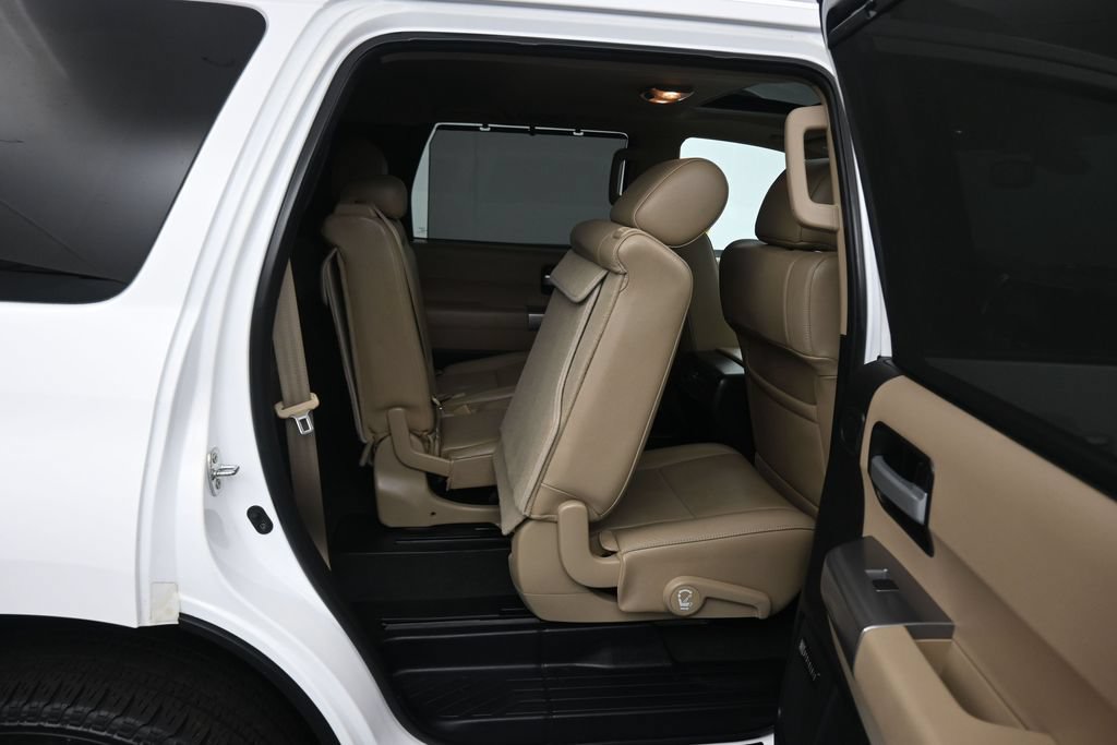 Used 2019 Toyota Sequoia Limited w/ Safety & Convenience Package AWD/4WD image 54