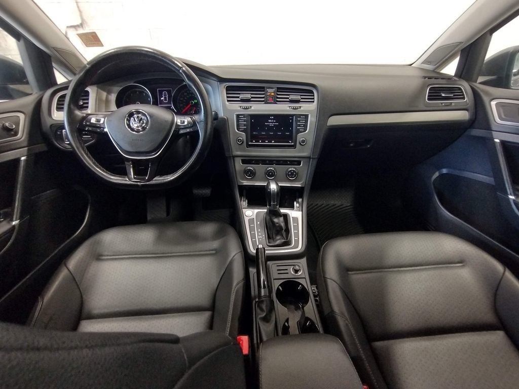 Used 2016 Volkswagen Golf SE FWD image 28