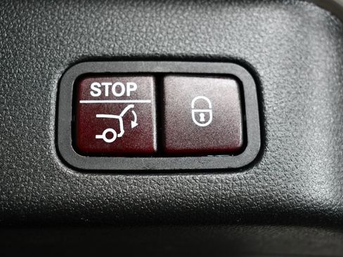 Used 2018 Mercedes-Benz GLE 350 4MATIC image 39