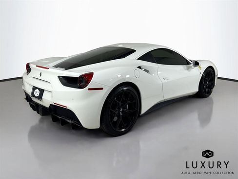 Used 2016 Ferrari 488 GTB image 4