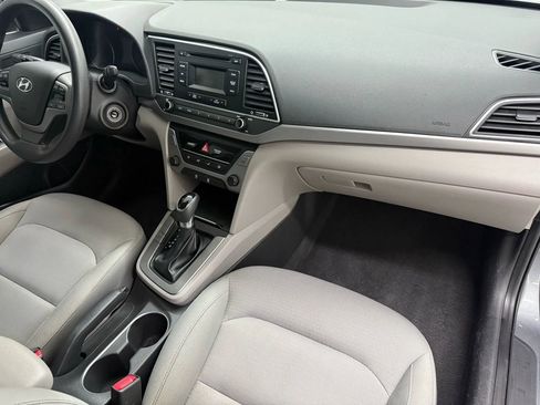 Used 2017 Hyundai Elantra SE FWD image 10