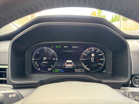 Used 2025 Mitsubishi Outlander SE AWD/4WD image 29