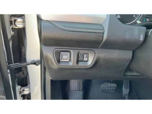 Certified 2019 GMC Acadia SLE w/ GMC Pro Grade Package AWD/4WD image 23