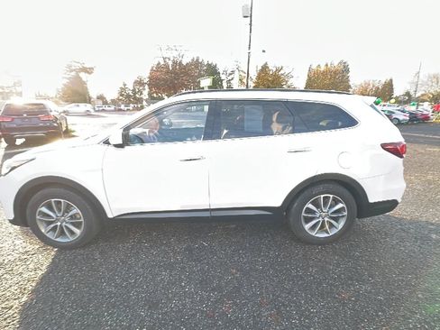 Used 2019 Hyundai Santa Fe XL SE AWD/4WD image 5