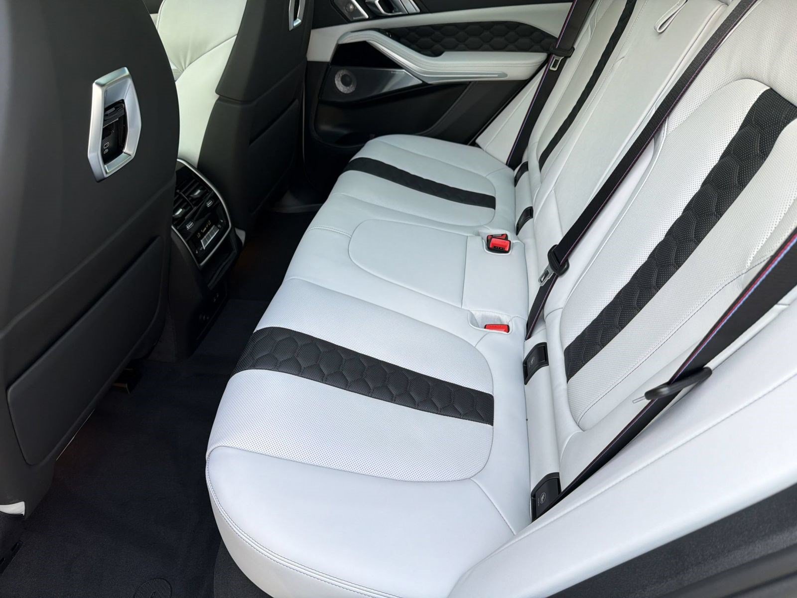 New 2026 BMW X5 M Competition w/ Executive Package AWD/4WD image 15