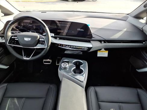 New 2026 Cadillac Optiq Sport 1 image 18