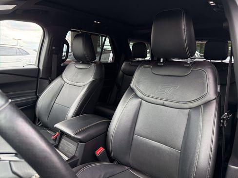 Used 2022 Ford Explorer ST w/ Equipment Group 401A AWD/4WD image 7
