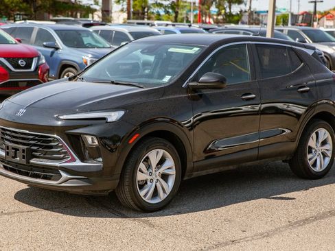 Used 2025 Buick Encore GX Preferred FWD image 9