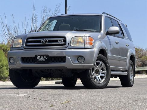 Used 2004 Toyota Sequoia Limited RWD image 1