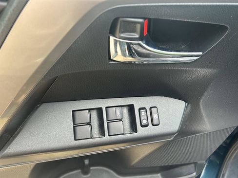 Used 2018 Toyota RAV4 XLE w/ Plus Extra Value Package AWD/4WD image 17