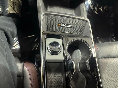 Certified 2025 Chevrolet Equinox RS w/ Safety and Technology Package image 21