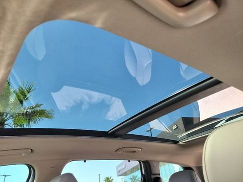 Certified 2023 Hyundai Santa Fe SEL Premium image 18