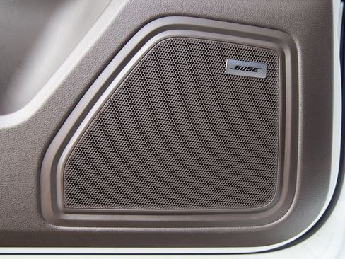 Certified 2026 Porsche Macan AWD/4WD image 15