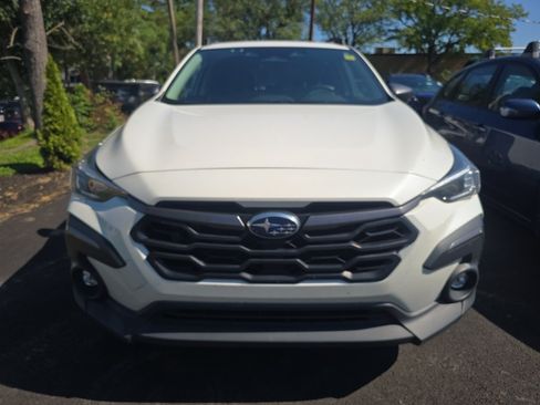 Used 2024 Subaru Crosstrek 2.5i Limited w/ Crosstrek Mirror Package AWD/4WD image 3