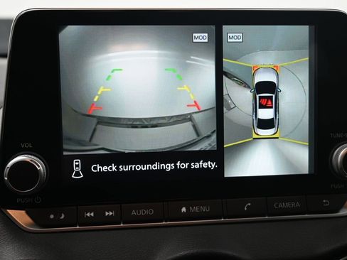 Certified 2025 Nissan Sentra SR w/ SR Premium Package image 20