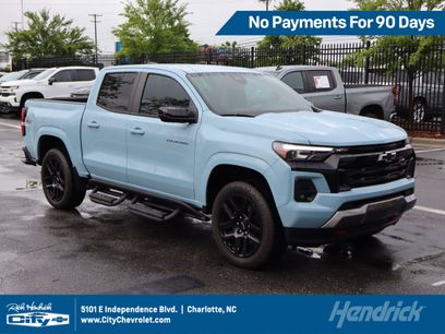 Used 2025 Chevrolet Colorado Z71 w/ Z71 Convenience Package 2