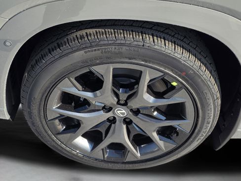 New 2026 Lexus TX 500h AWD image 36