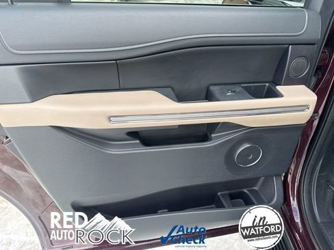 Used 2024 Ford Expedition Max Limited image 19