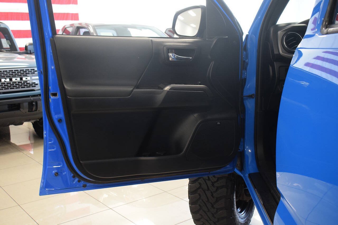 Used 2019 Toyota Tacoma TRD Pro AWD/4WD image 21