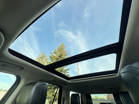 Used 2019 Ford Expedition Max Platinum AWD/4WD image 22