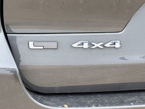 Used 2023 Jeep Grand Cherokee L Limited AWD/4WD image 2
