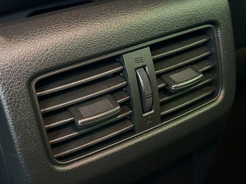 Used 2023 Nissan Rogue SV image 25