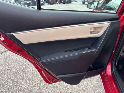 Used 2016 Toyota Corolla LE image 33